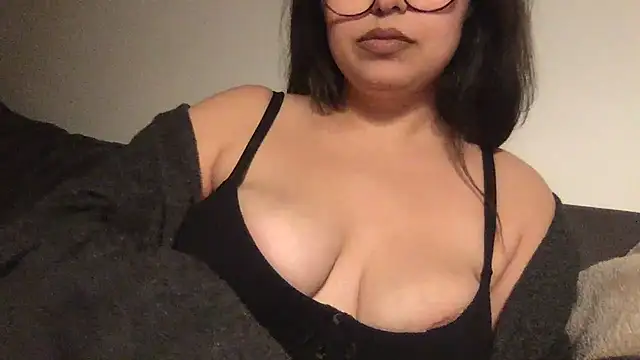 mikasasexx online show from November 12, 2025, 10:46 pm