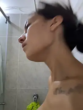 Snapshot of MiaKane99 chatting on October 22, 2025, 11:53 am MiaKane99 online show from October 22, 2025, 11:53 am