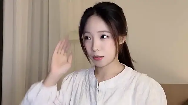 Meng 777 online show from October 27, 2025, 11:00 am