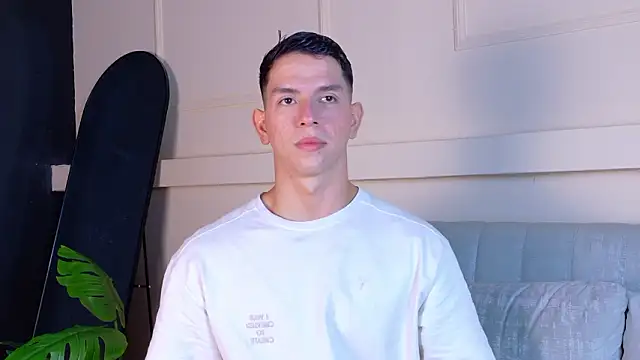 ZaneDawson online show from February 1, 2026, 1:37 am