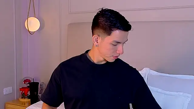 ZaneDawson online show from November 12, 2025, 3:43 am