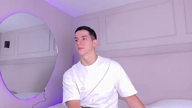 ZaneDawson online show from September 24, 2025, 3:35 am