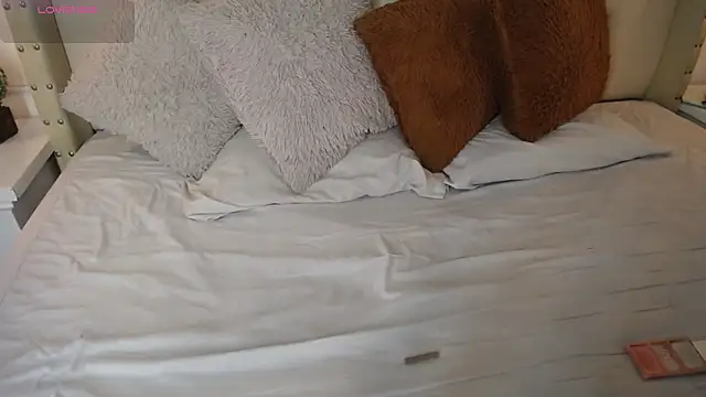 Snapshot of bycandy_ chatting on February 17, 2026, 1:08 pm bycandy online show from February 17, 2026, 1:08 pm