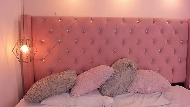 Snapshot of bycandy_ chatting on February 13, 2026, 12:38 pm bycandy online show from February 13, 2026, 12:38 pm