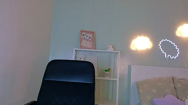 Snapshot of SarahEvans___ chatting on November 8, 2025, 7:39 pm SarahEvans online show from November 8, 2025, 7:39 pm