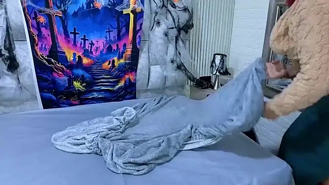 sofiagutierrez   online show from October 22, 2025, 3:06 am