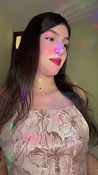 Snapshot of Emily-hottson chatting on February 20, 2026, 6:19 am Emily-hottson online show from February 20, 2026, 6:19 am