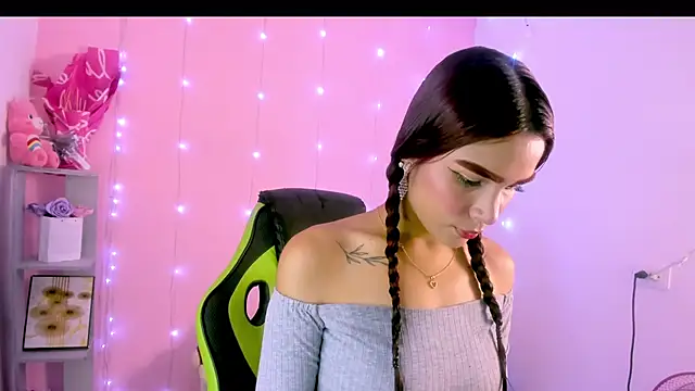 ashlysmith 01 online show from November 6, 2025, 12:47 am