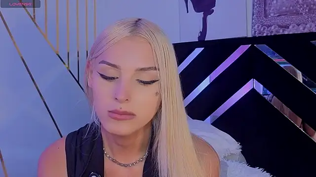 Angel-dragun online show from April 14, 2026, 3:11 am