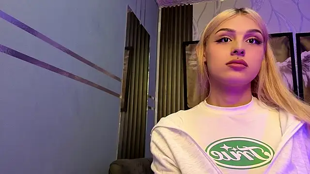 Angel-dragun online show from May 30, 2026, 3:24 am