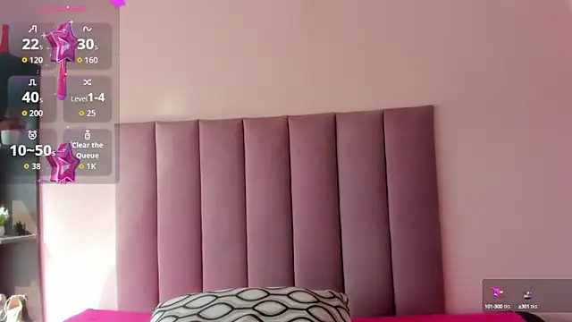 Snapshot of HoollyHendrix chatting on October 1, 2025, 7:51 pm HoollyHendrix online show from October 1, 2025, 7:51 pm