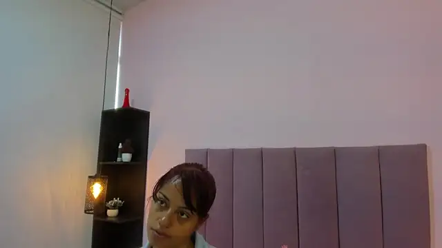 Snapshot of HoollyHendrix chatting on October 23, 2025, 8:51 pm HoollyHendrix online show from October 23, 2025, 8:51 pm