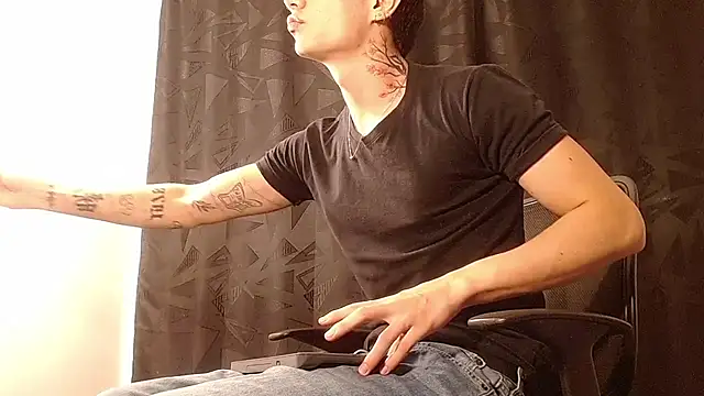 jaico santos online show from October 14, 2025, 11:04 pm