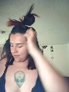 Snapshot of Carlha_Nyx chatting on November 14, 2025, 6:33 pm Carlha Nyx online show from November 14, 2025, 6:33 pm