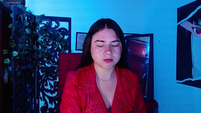 ilayra smith online show from November 24, 2025, 8:09 pm