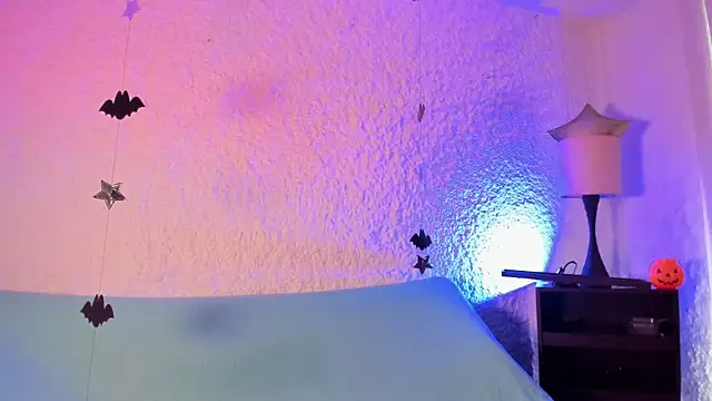 Snapshot of BlaerShadow_ chatting on October 31, 2025, 8:38 pm BlaerShadow online show from October 31, 2025, 8:38 pm