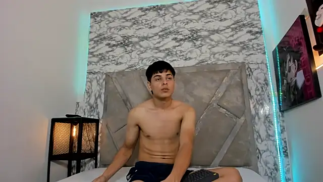 Logan Jhonson online show from September 16, 2025, 3:29 am