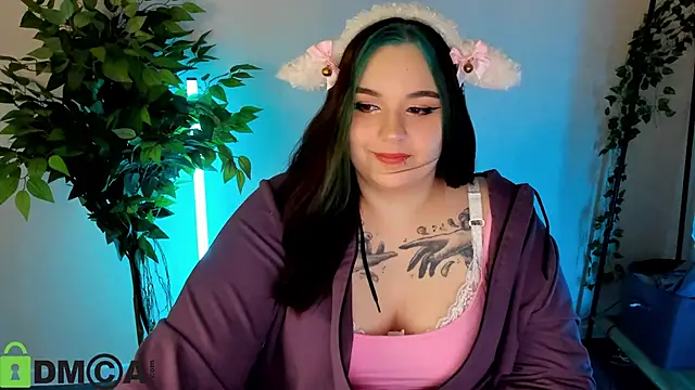 Mia R0ss online show from March 4, 2026, 11:12 pm