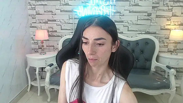 Maily a  online show from September 26, 2025, 3:02 am