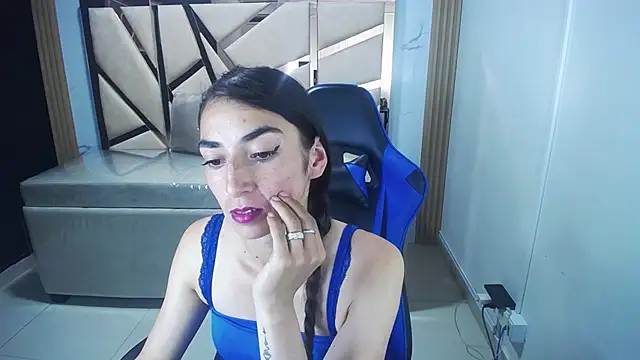 Maily a  online show from October 22, 2025, 8:47 am