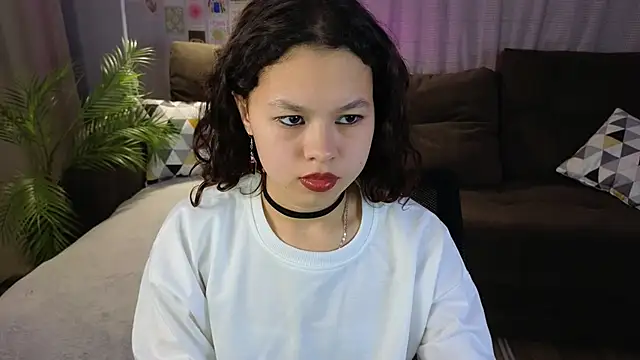 moco choco online show from October 31, 2025, 1:24 am