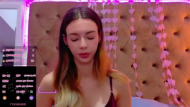 Snapshot of CoraVex chatting on February 20, 2026, 6:26 am CoraVex online show from February 20, 2026, 6:26 am