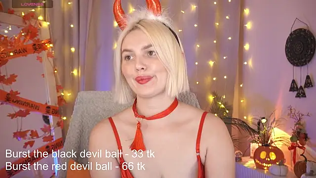 Amelia Wells online show from November 1, 2025, 8:30 am