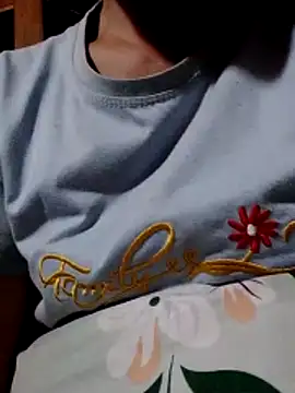 donna-bae online show from February 10, 2026, 7:02 pm