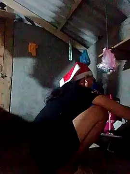 donna-bae online show from November 9, 2025, 11:25 am