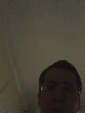 MaiHoang2k online show from October 6, 2025, 3:51 am