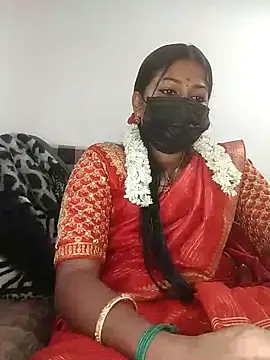 TAMIL AMMUKUTTYY online show from November 28, 2025, 2:17 pm