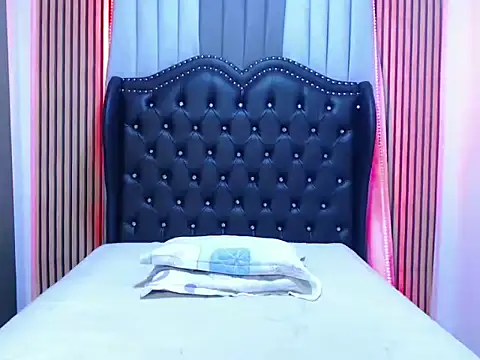 sweet athena online show from December 4, 2025, 6:01 am