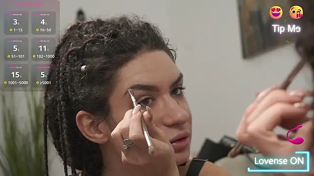 adisson fox online show from November 11, 2025, 7:25 am