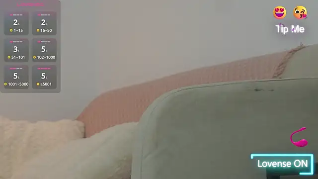 adisson fox online show from December 14, 2025, 7:03 am