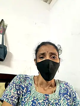 Snapshot of sweetreddy-02 chatting on October 31, 2025, 5:59 am sweetreddy-02 online show from October 31, 2025, 5:59 am