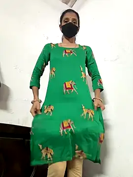 Snapshot of sweetreddy-02 chatting on November 4, 2025, 6:06 am sweetreddy-02 online show from November 4, 2025, 6:06 am