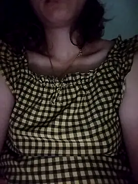 Snapshot of Poppy-y chatting on October 7, 2025, 10:11 pm Poppy-y online show from October 7, 2025, 10:11 pm