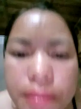 Snapshot of emly-xinh18 chatting on September 16, 2025, 1:56 pm emly-xinh18 online show from September 16, 2025, 1:56 pm