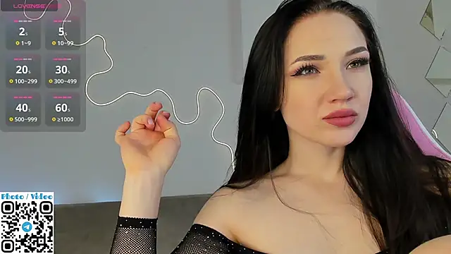 Helen Spark online show from October 13, 2025, 2:02 am