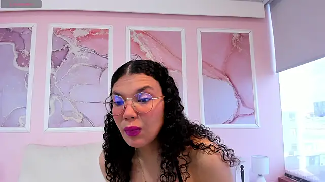 SweetStarr  online show from December 1, 2025, 12:50 pm