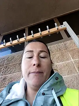 bichota85 online show from February 3, 2026, 11:04 am