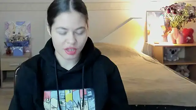 Snapshot of NicoleCollys chatting on October 5, 2025, 10:44 pm NicoleCollys online show from October 5, 2025, 10:44 pm
