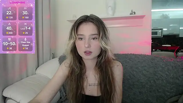 Snapshot of _Lua__ chatting on October 7, 2025, 8:54 pm Lua online show from October 7, 2025, 8:54 pm