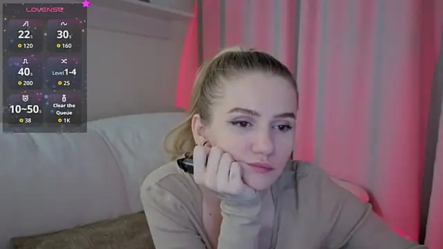 Ange Lus online show from November 6, 2025, 3:49 pm