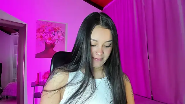 miawhite x1 online show from November 1, 2025, 1:38 pm