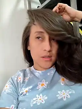 valery506 online show from February 19, 2026, 5:54 pm