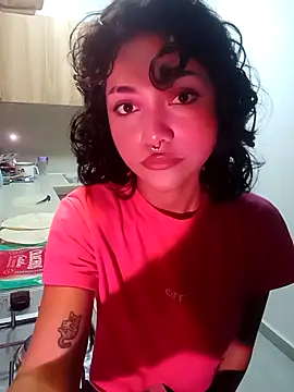 Snapshot of Cataleya_naz chatting on October 21, 2025, 12:32 am Cataleya naz online show from October 21, 2025, 12:32 am