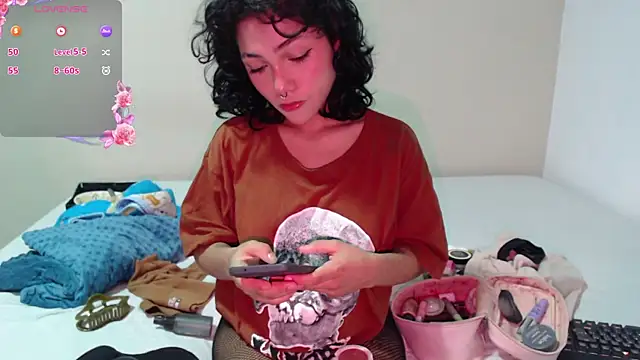 Snapshot of Cataleya_naz chatting on November 20, 2025, 12:55 am Cataleya naz online show from November 20, 2025, 12:55 am