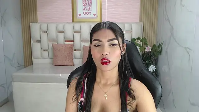 lissandra s online show from November 27, 2025, 8:20 pm