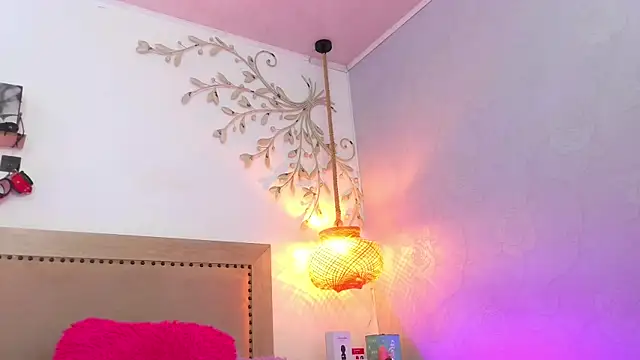 Daphnee-x online show from November 5, 2025, 11:35 am